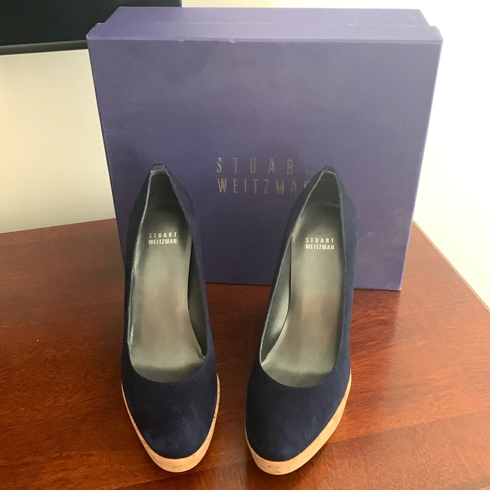 Authentic women’s Stewart Weitzman wedge size 8M only worn once in navy
